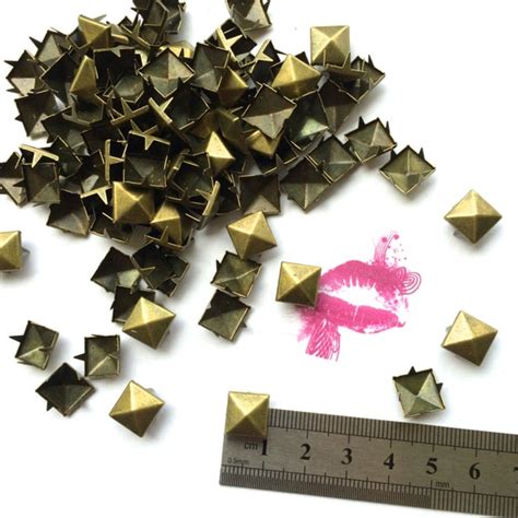 50pc 4 PRONG Pyramid Studs Avail In Multiple Sizes Finishes Etsy