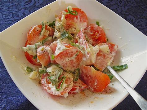 Tomatensalat Mit Saurer Sahne Von Roterkaktus Chefkoch De