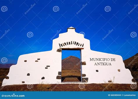 Antigua Welcome Monument Sign Fuerteventura Stock Photo Image Of Town