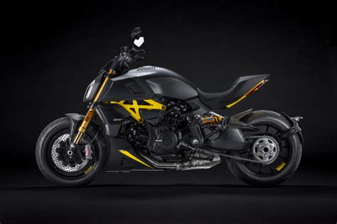 Ducati Introduces Its Diavel 1260 S Black And Steel Acquire