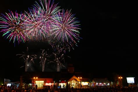 川瀬祭花火大会情報 秩父名物 豚みそ丼本舗 野さか