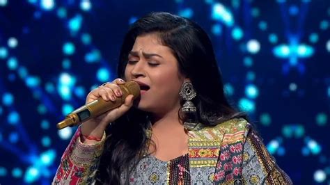 Sonakshi Kar Indian Idol 13 Shreya Ghoshal Jhalla Walla Ishaqzaade