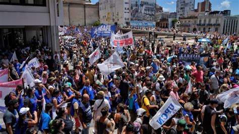 Las Fotos En Rosario Del Primer Paro General Y Movilizaci N Contra Las