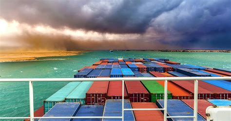 containerized freight logitude world