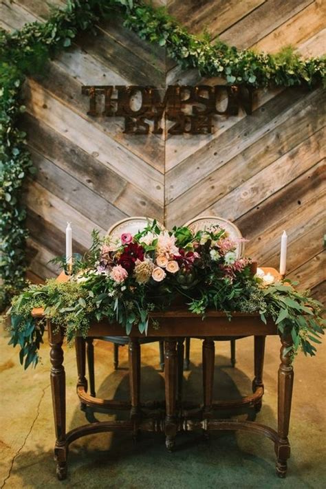 20 Rustic Country Wedding Head Sweetheart Table Ideas | Roses & Rings