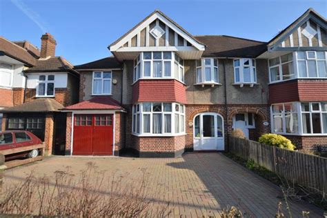 Percy Road Whitton Twickenham Tw2 4 Bedroom Semi Detached House For