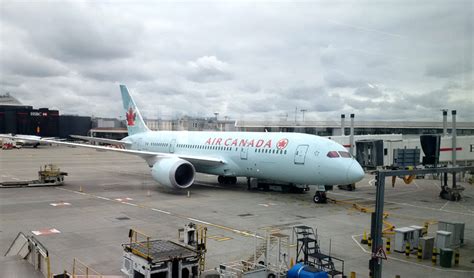 Flight Report: London to Toronto with Air Canada | SKYTRAX