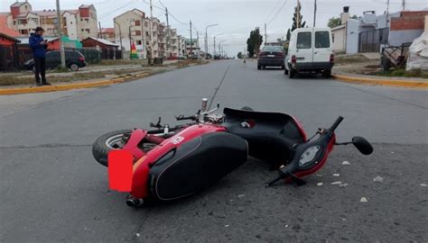 Un Motociclista Hospitalizado Tras Choque