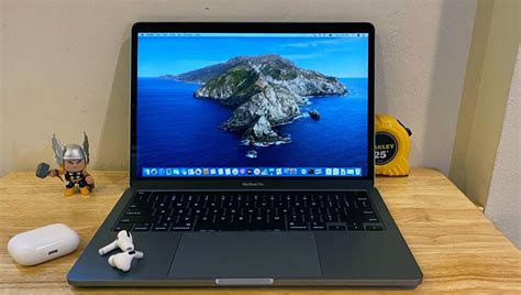 Apple Macbook Pro Inch Review Standard Bearer Tom S Hardware