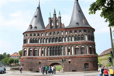 Holstentor Das Wahrzeichen Der Hansestadt Lübeck