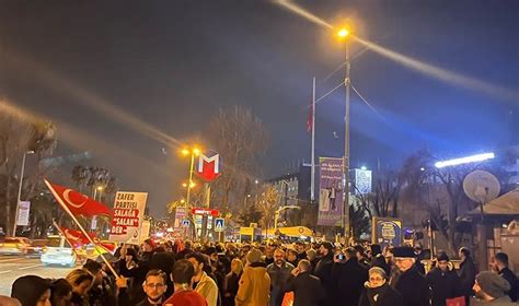 Zafer Partisi lideri Ümit Özdağ a destek için Vatan Emniyet önünde