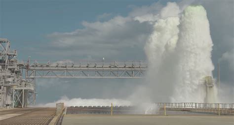 Watch Nasa S Iop Ss Deluge System Spew 450 000 Gallons Of Water In 60 Seconds Space