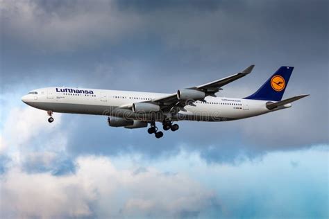 Lufthansa Airbus A340 300 D AIFA Passenger Plane Landing At Frankfurt