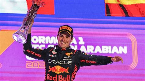 Gan Checo P Rez El Mexicano Gana El Gp De Arabia Saudita Y Pelea El