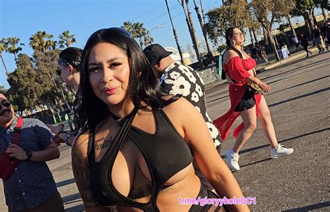5 Latina MILFS Gloryyhole OC Beach Bikini Forum