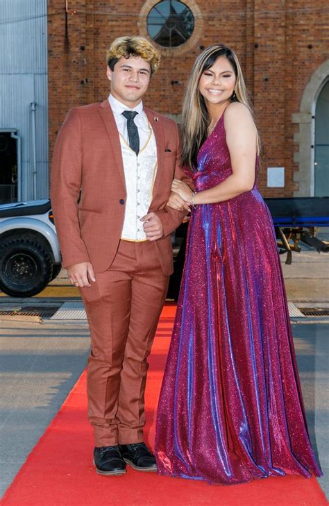 Highlight Gallery Ipswich Year Formal Couples The Chronicle