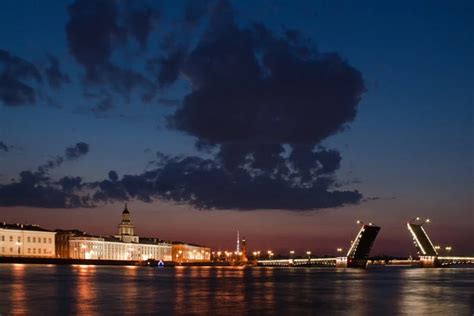 100 красивых фото ночного Питера и его лучших местечек