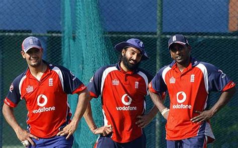 Owais Shah Monty Panesar And Dimitri Mascarenhas Look On During