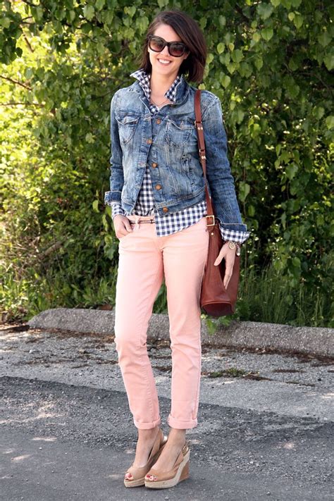 Pink With Jean Jacket Pink Jeans Outfit Pink Pants Outfit Light Pink Pants