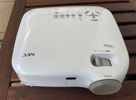 Projektor NEC VT570 23% żywotność lampy | Warszawa | Licytacja na ...