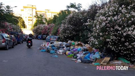 Zisa Discarica In Via Emilio Greco Segnalazione A Palermo