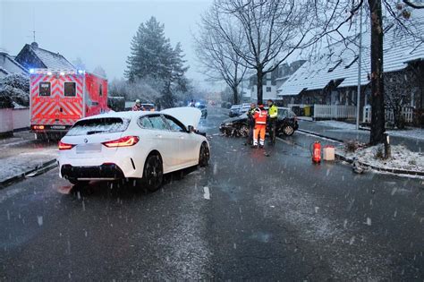 Verkehrsunfall In Hebborn Hoher Sachschaden Zwei Personen Leicht