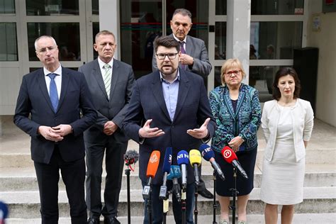 Slobodna Dalmacija Predstavljena Koalicija Rijeke Pravde Pozivaju