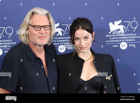 Ana De Armas Andrew Dominik Photocall Blonde Premiere Venice Film Festival Stock Photo Alamy