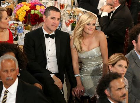 Reese Witherspoon Officially Filed For Divorce From Jim Toth