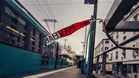 Frankfurt Tödlicher U Bahn Unfall am Dornbusch