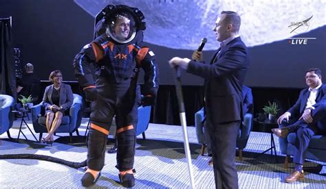 As Es El Traje Espacial De La Nasa Para Volver A Pisar La Luna