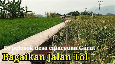 Suasana Kampung Yang Sejuk Di Iringi Degung Bikin Rindu Kampung Halaman