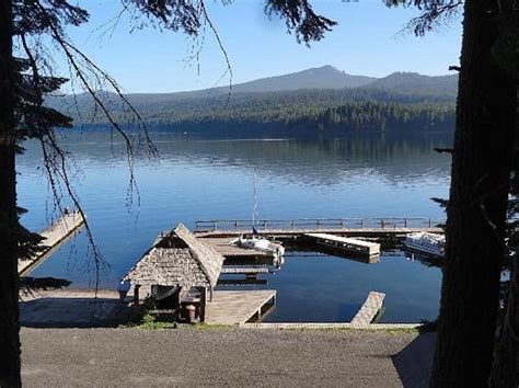 These Five Lakeside Resorts In Oregon Are The Perfect Getaway