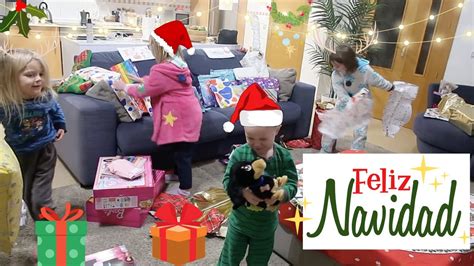 Abriendo Los Regalos De Navidad Familia Guiri En Espa A Youtube