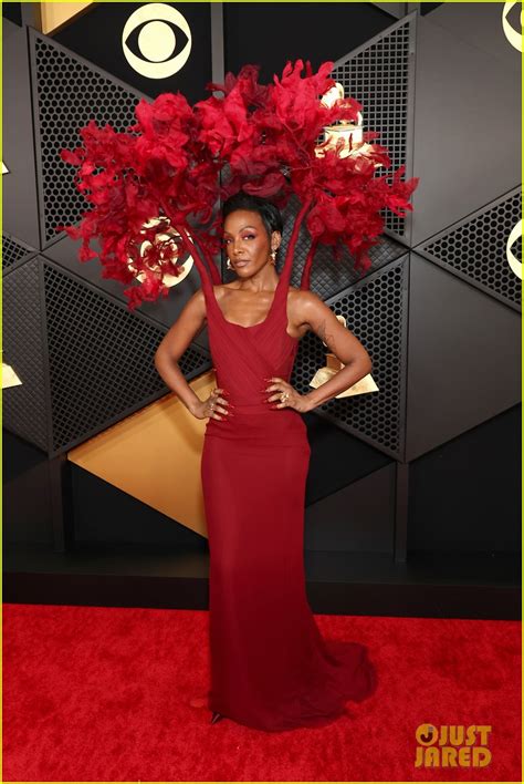 Danity Kanes Dawn Richard Celebrates Growth With Tree Dress At Grammys