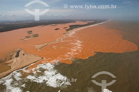 Tyba Online Assunto Foto Aérea Da Lama Chegando Ao Mar Pelo Rio