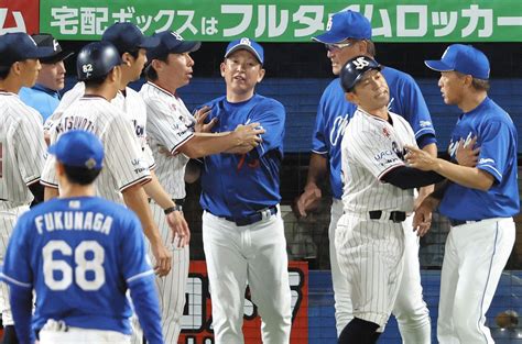 中日・立浪監督、死球巡り一時もみ合いとなった事情説明「こっちは止めていただけ。もちろん当てた側が悪いので申し訳ない」：ドラゴンズ情報