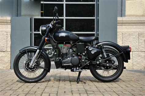 B N Xe Royal Enfield Classic Stealth Black