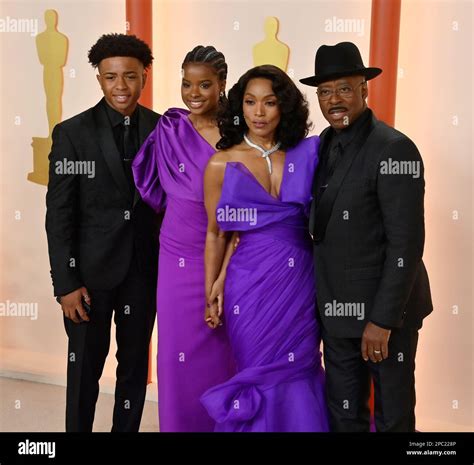 Angela Bassett 2r Courtney B Vance L Bronwyn Golden Vance 2l