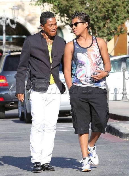 Jermaine Jackson With His Son Jermajesty Jackson At The Commons In Calabasas Jermajesty