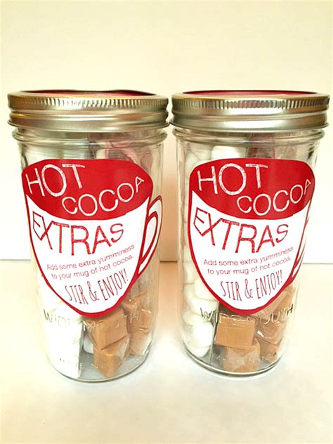 DIY Hot Cocoa Gift Set In A Jar