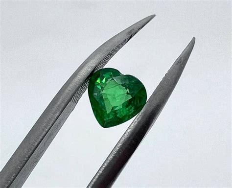 Green Tsavorite 1 06 Ct Catawiki