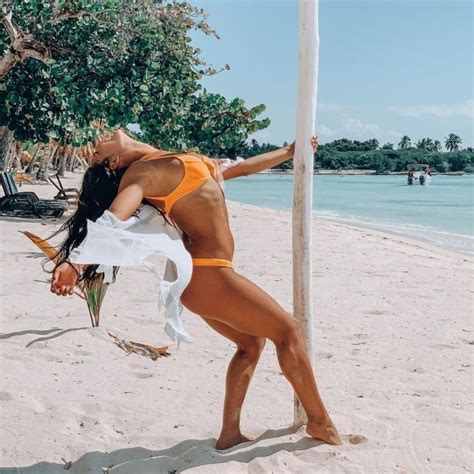 Ex Chica Rojo Chantal Gayoso Posa En Nuevas Fotos En Bikini Tecache Cl