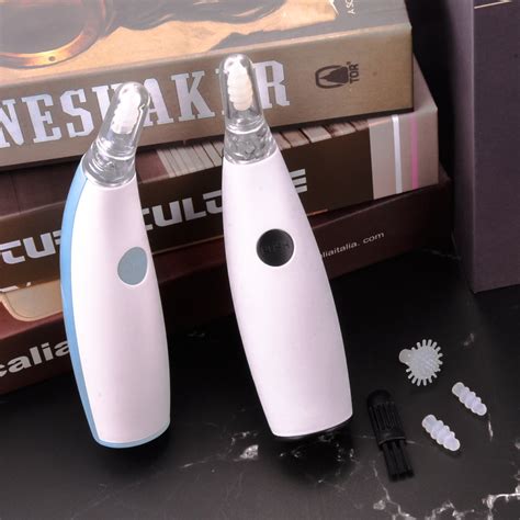 Ear Wax Cleaner, The Best Way To Clean Ears, Professional Ear Cleaning ...