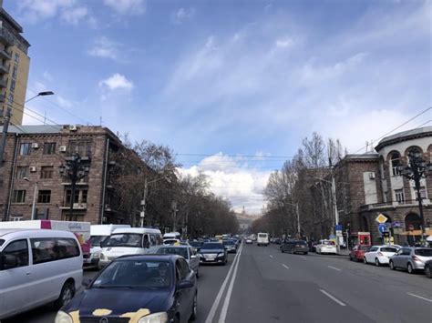 Mashtots Avenue (1950s vs 2020s) : r/OldPhotosInRealLife