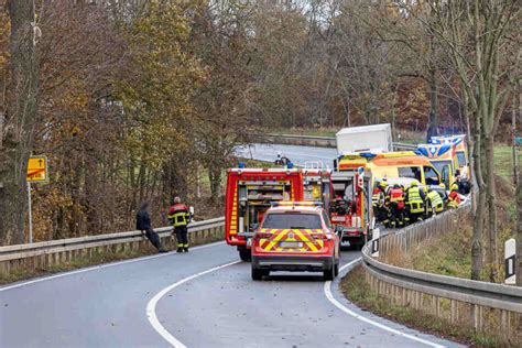 Heftiger Unfall Bei Zwickau Hubschrauber Im Einsatz Es Gibt Mehrere