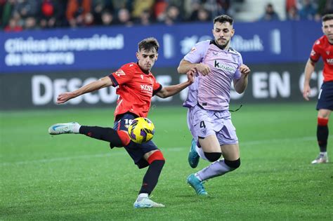 Fotos De La Afici N De Osasuna Y Athletic Antes Del Derbi En El Sadar