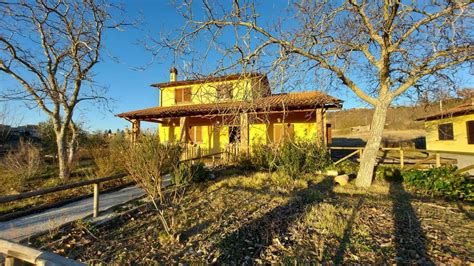 Villa Vendita Gualdo Tadino Cerco Casa Umbria