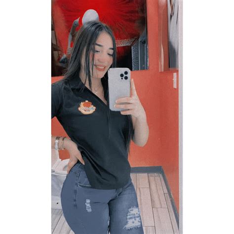 Yaritza Lopez - Yaritza Lopez updated her cover photo.