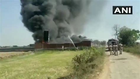 Uttar Pradesh Major Fire Breaks Out At Chemical Factory In Meerut 6 Fire Tenders On Spot